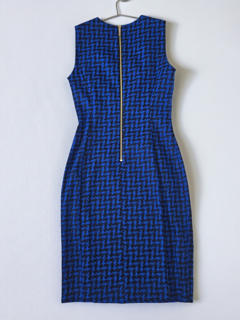 Calvin Klein Taylored Royal Blue and Black Midi Sheath Minimalist Dress Size 4 - Picture 2 of 8